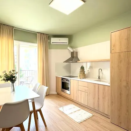 Premium Riviera Apartment- Ac,parking,comfort *